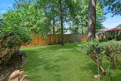 5918 Pine Arbor Drive Houston TX 77066