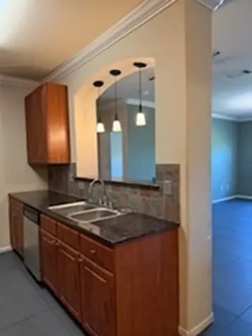 1711 Old Spanish Trail 221 Houston TX 77054