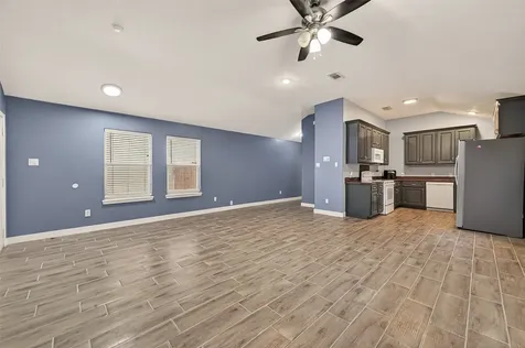 5637 Lotus Street Houston TX 77085