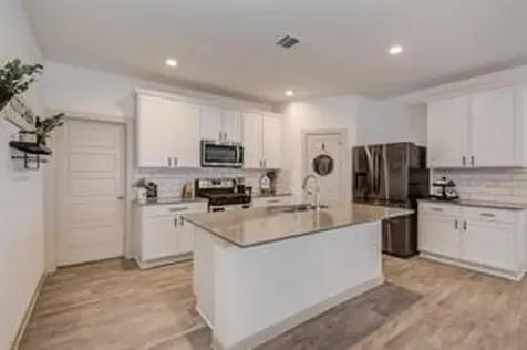 327 John House Lane Rosharon TX 77583
