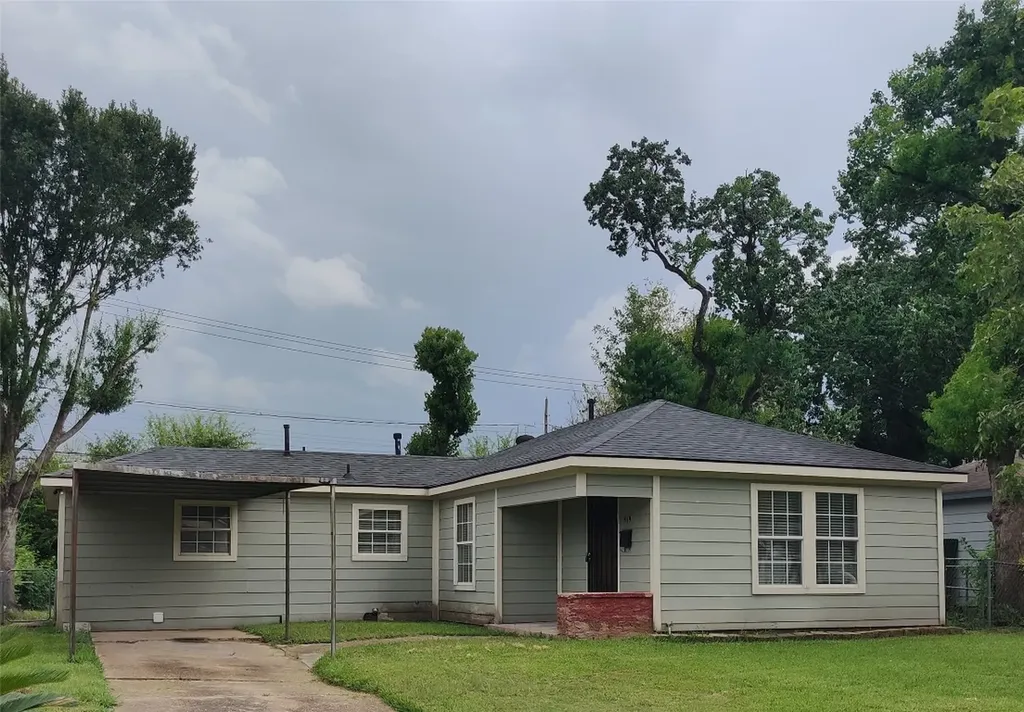 919 Oak Meadows Street Houston TX 77017