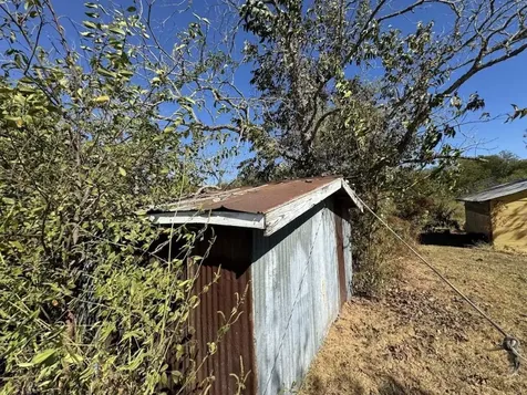 948 S Williamson Street Giddings TX 78942