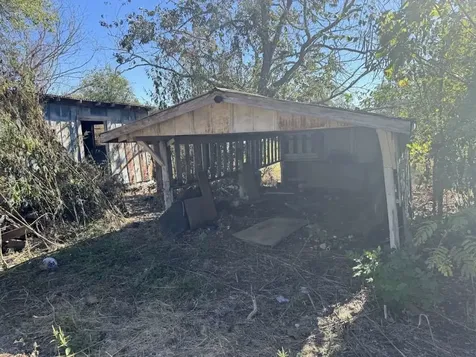 948 S Williamson Street Giddings TX 78942