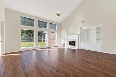 3618 Miraglen Drive Pearland TX 77584