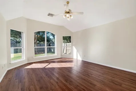 3618 Miraglen Drive Pearland TX 77584