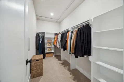 5818 Francis Oak Place Houston TX 77091