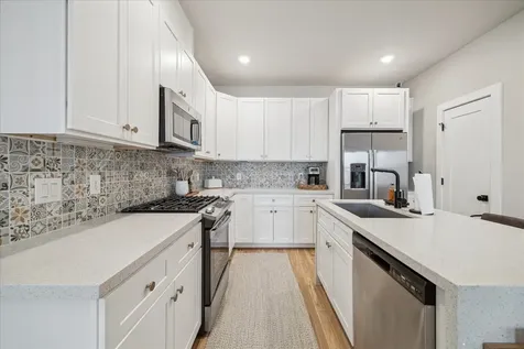 5818 Francis Oak Place Houston TX 77091