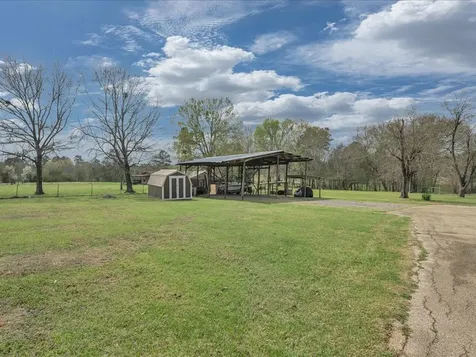 1013 Dewitt Hinson Road Pollok TX 75969