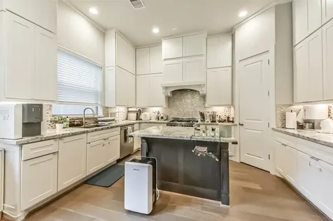 10914 Brookeshire Chase Lane Houston TX 77043