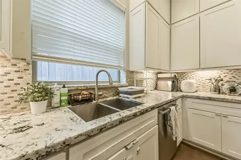 10914 Brookeshire Chase Lane Houston TX 77043