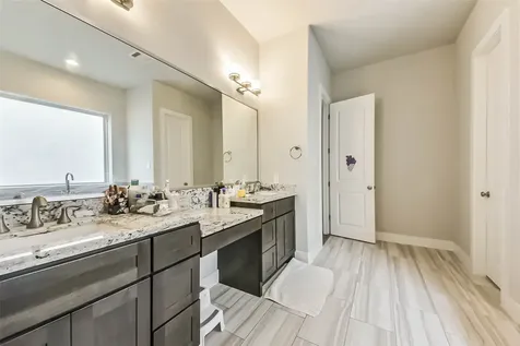 10914 Brookeshire Chase Lane Houston TX 77043