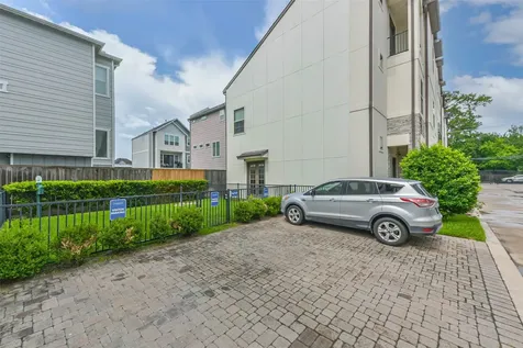 10914 Brookeshire Chase Lane Houston TX 77043