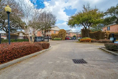 2255 Braeswood Park Drive 289 Houston TX 77030