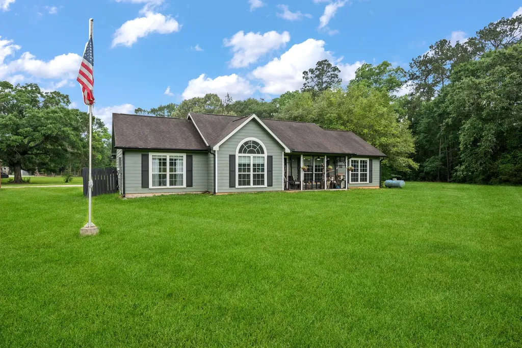 200 Chris Lane Shepherd TX 77371