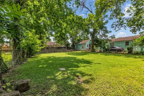 4012 Jewel Street Houston TX 77026
