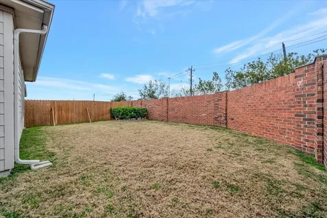 112 Wedgewood Trace Lane La Porte TX 77571