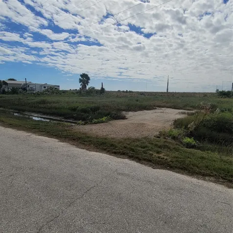 1287, 1291 & 1295 N Monkhouse Drive Crystal Beach TX 77650