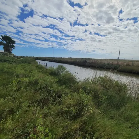 1287, 1291 & 1295 N Monkhouse Drive Crystal Beach TX 77650