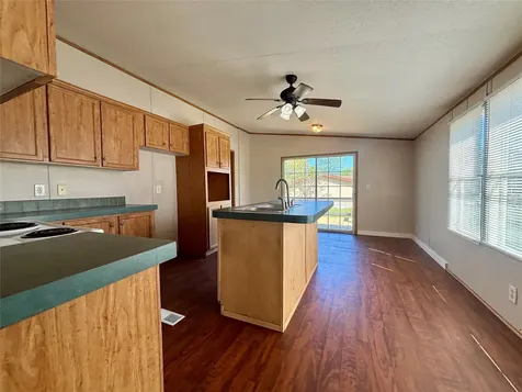 11739 E Old Oak Trail Willis TX 77378