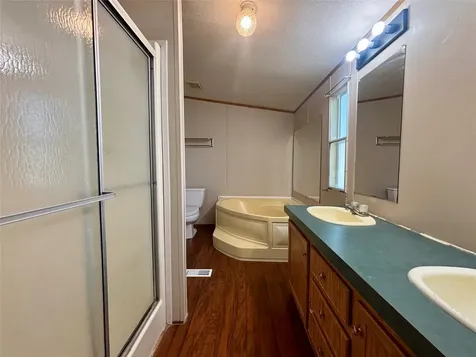 11739 E Old Oak Trail Willis TX 77378