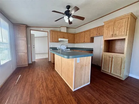 11739 E Old Oak Trail Willis TX 77378