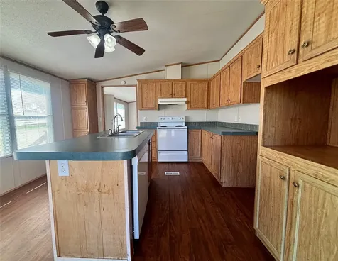 11739 E Old Oak Trail Willis TX 77378