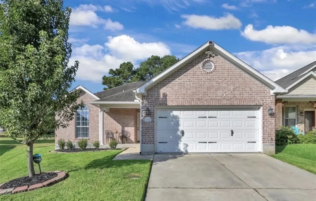 105 Harbor Court Drive Conroe TX 77356
