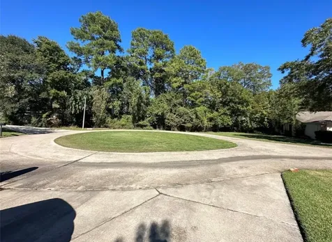 105 Harbor Court Drive Conroe TX 77356