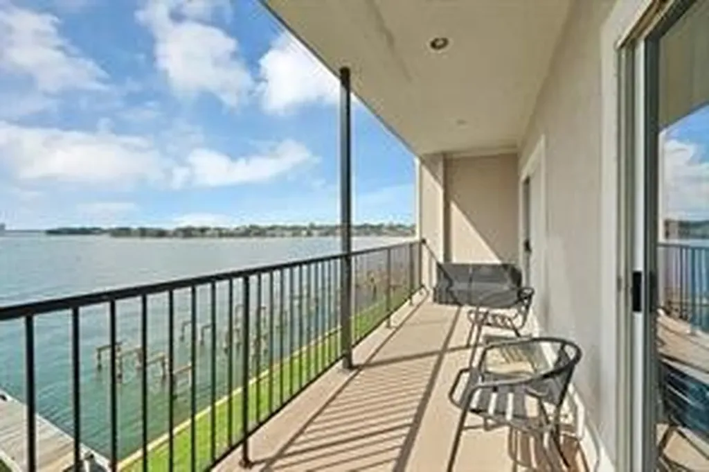 7039 Kingston Cove Lane 202 Willis TX 77318