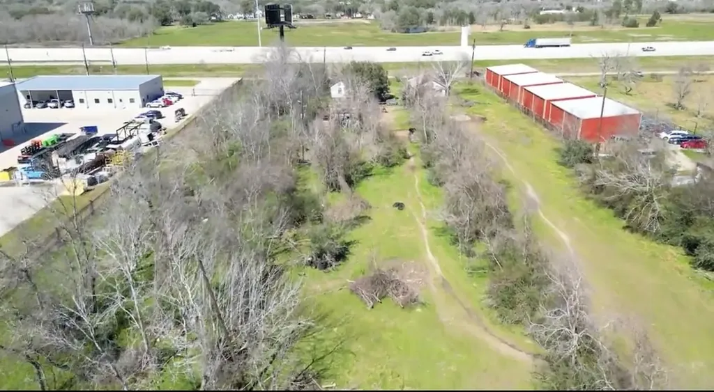 3611 10th Street Brookshire TX 77423