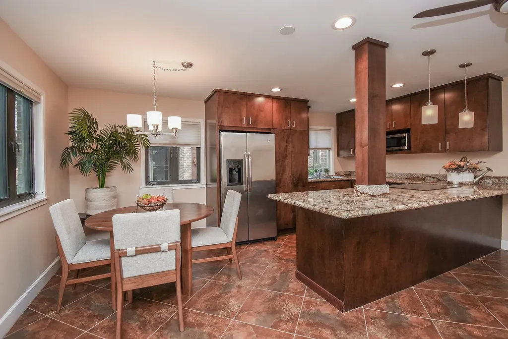 6401 Bayou Glen Road Houston TX 77057