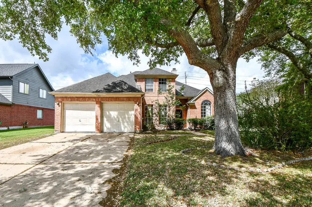 4306 W Thunderwood Circle Fresno TX 77545