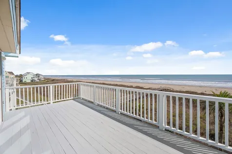 19023 Kahala Drive E Galveston TX 77554