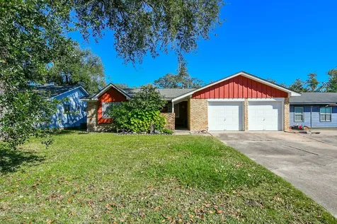 129 Cannon Street Clute TX 77531
