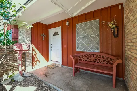 129 Cannon Street Clute TX 77531