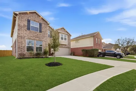 2415 Inlet Court Fresno TX 77545