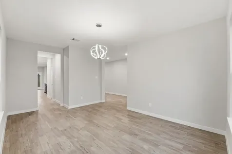 2415 Inlet Court Fresno TX 77545