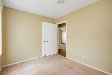 215 Cypress Street Lake Jackson TX 77566