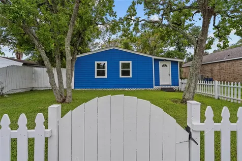 1101 8th Avenue N Texas City TX 77590