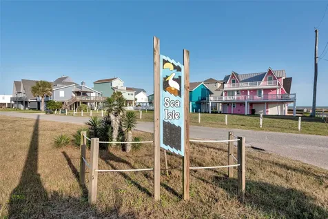 21801 Zachary Drive Galveston TX 77554