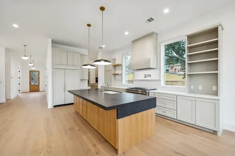 1227 Howard Lane Bellaire TX 77401