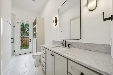 1227 Howard Lane Bellaire TX 77401