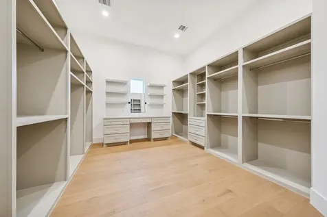 1227 Howard Lane Bellaire TX 77401