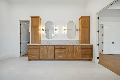 1227 Howard Lane Bellaire TX 77401