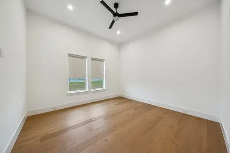 1227 Howard Lane Bellaire TX 77401