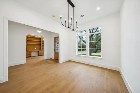 1227 Howard Lane Bellaire TX 77401