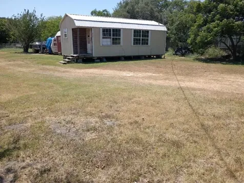 826 Avenue C Sinton TX 78387