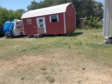 826 Avenue C Sinton TX 78387