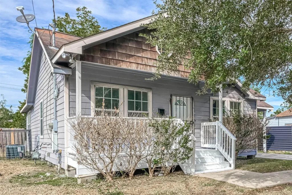4813 Pederson Street Houston TX 77033