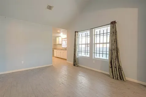 4813 Pederson Street Houston TX 77033